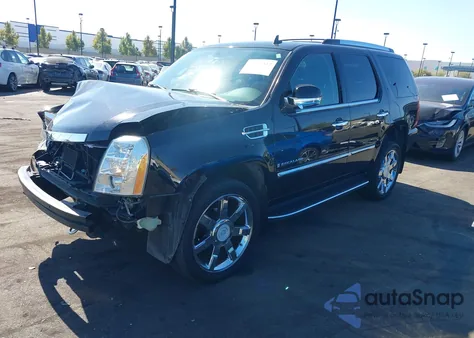 2007 Cadillac Escalade Standard z USA, uszkodzony, nr VIN 1GYFK63817R232938